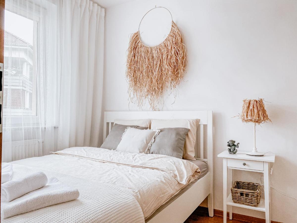 Apartamenty Flat White Ruczajowa Зелёна-Гура Экстерьер фото